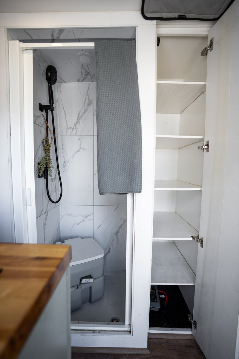  driver's area — photo 12