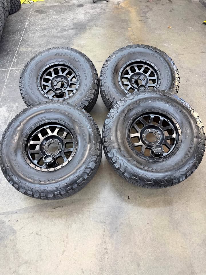 17x9 method 312 wheels/ 37x12.50r17 BFGoodrich ko2 tires 6x5.5 in Lehi, UT (photo 1) — photo 1