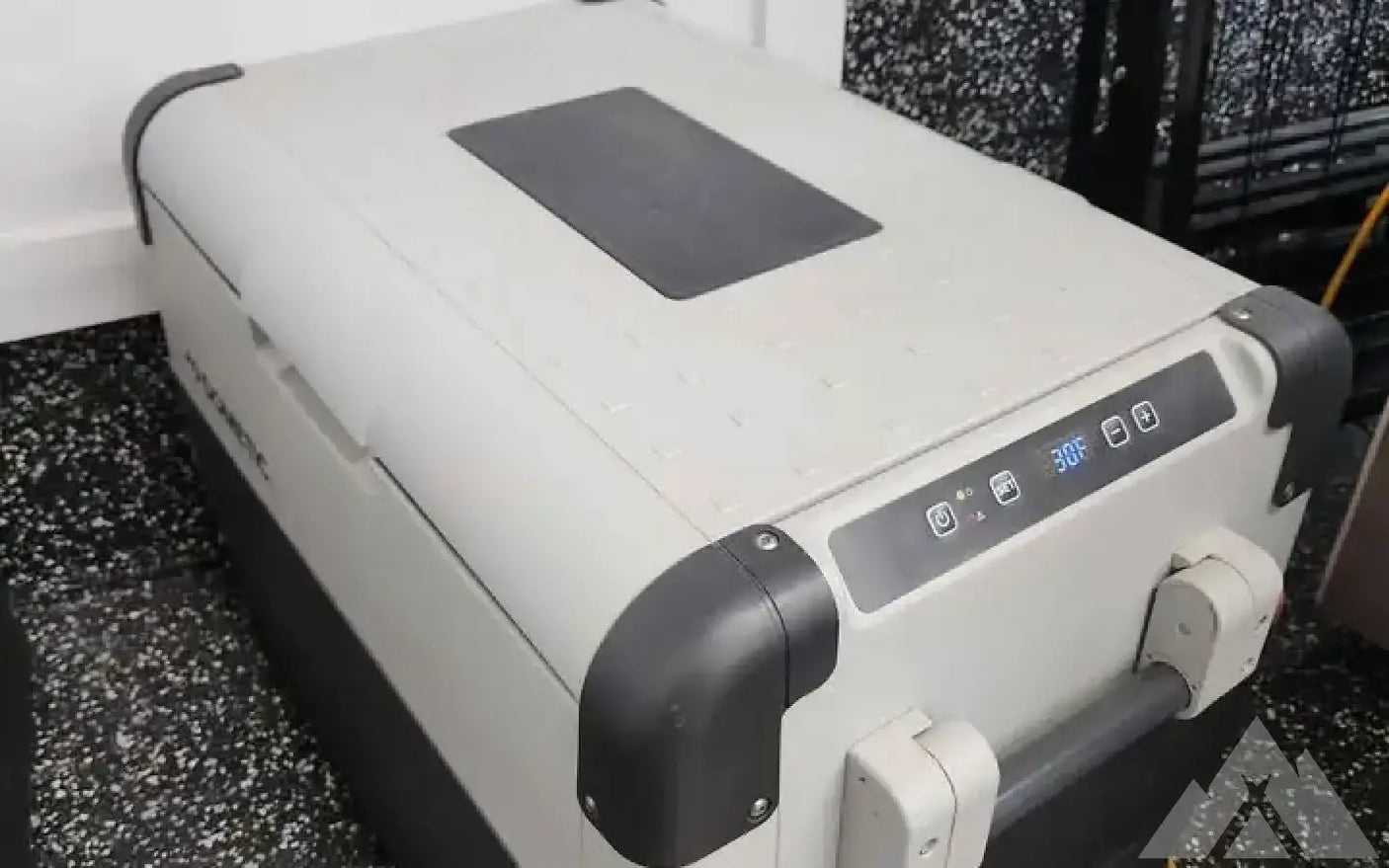 Camping Dometic Fridge/Freezer CFX 65Dz — used coolers & fridges for sale