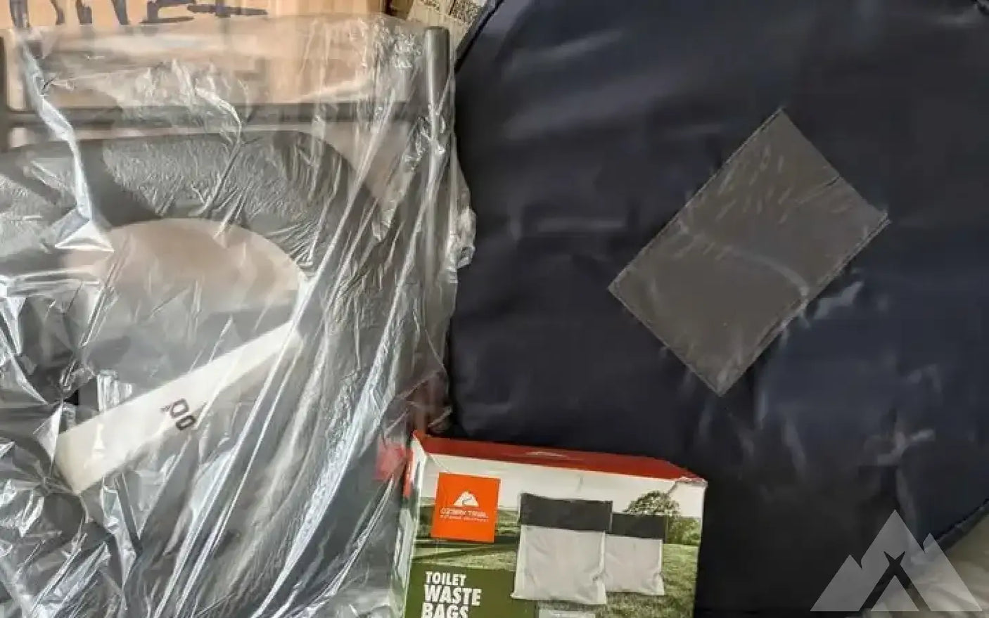 Camping Toilet Set-Privacy tent-Seat-Bags — used showers & toilets for sale (photo 2)