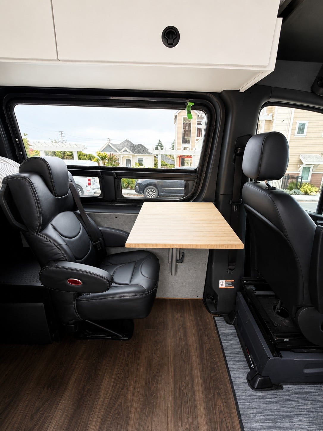 Premium 4x4 Sprinter Adventure Van | King Bed | Starlink | Hot Shower