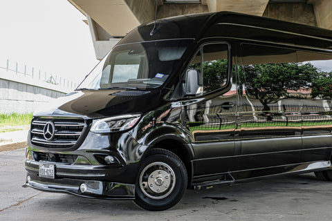 Ultimate Toys Ultimate Coach VIP 10 Passenger Traveler — photo 3