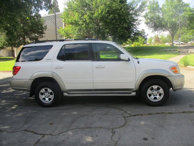 2002 Toyota sequoia sr5 4x4 — photo 2