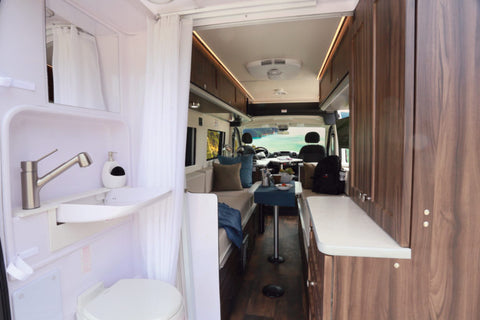 Roamy 1 overland rental