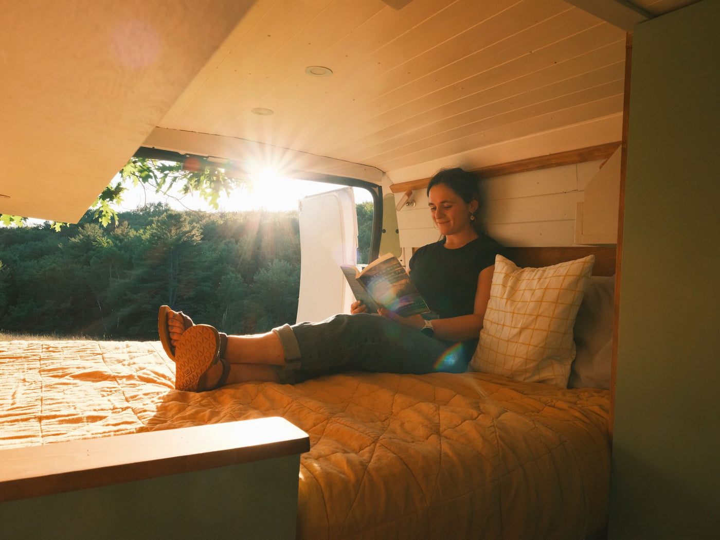 Top Notch Vans - Suzy - Sleeps and Seats 2! — photo 4