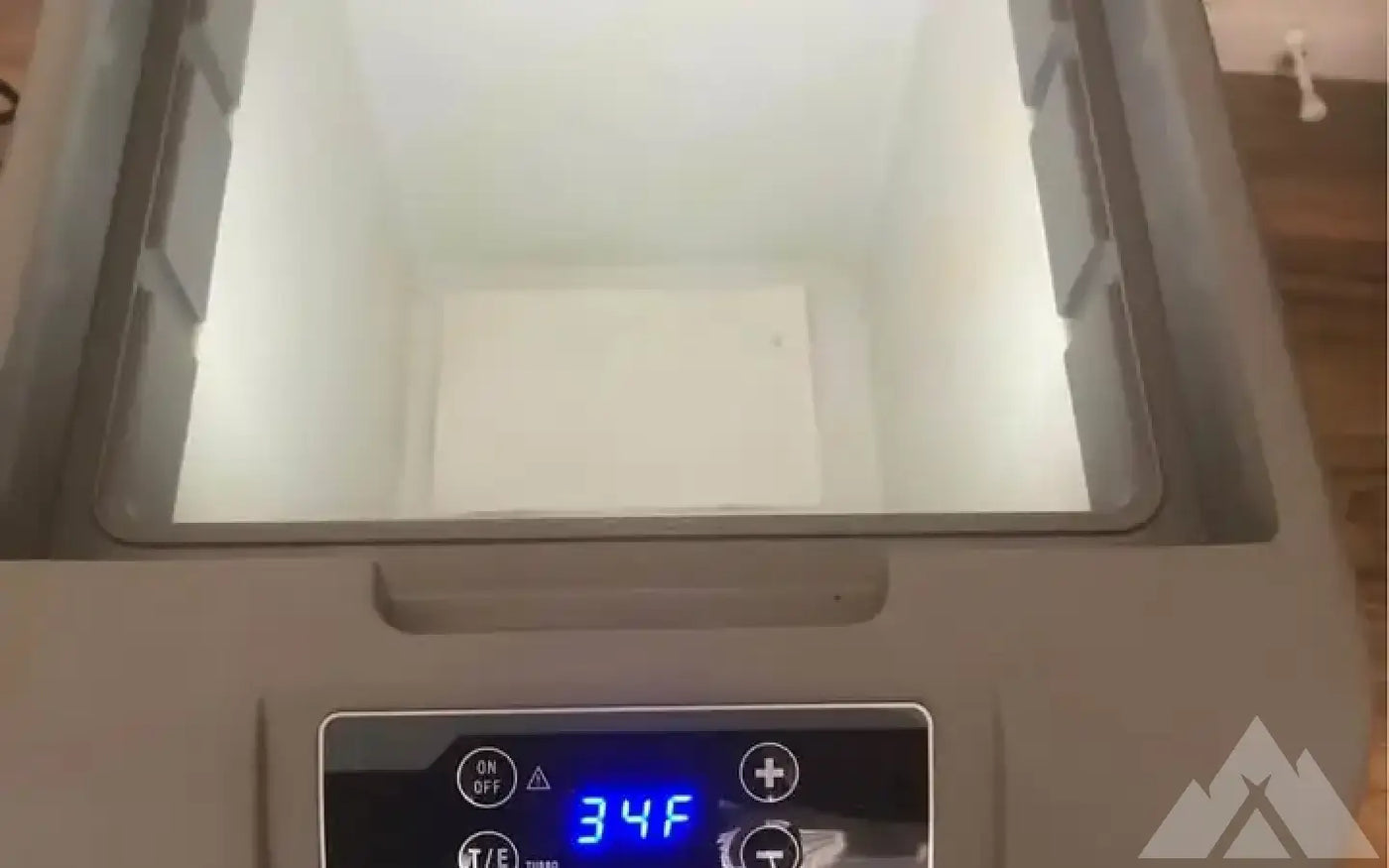 Cigreen 12v DC Fridge - Freezer — used coolers & fridges for sale (photo 6) — photo 6