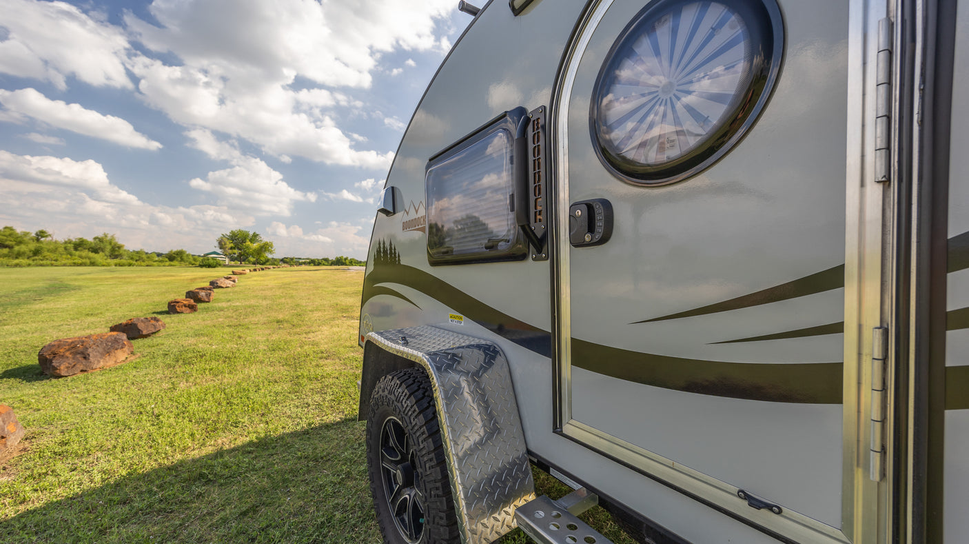 nuCamp Tag XL - Lightweight Teardrop
