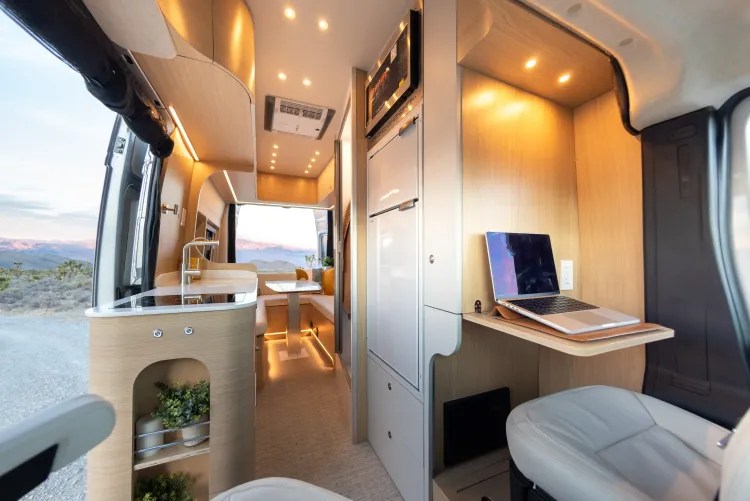 2025 Noovo Plus RL — photo 6