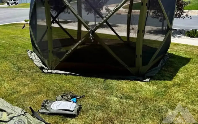 CLAM Quick-Set Escape Screen Tent — photo 2