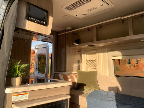 LIB Pinnacles Motor Coach | Bakersfield — photo 4