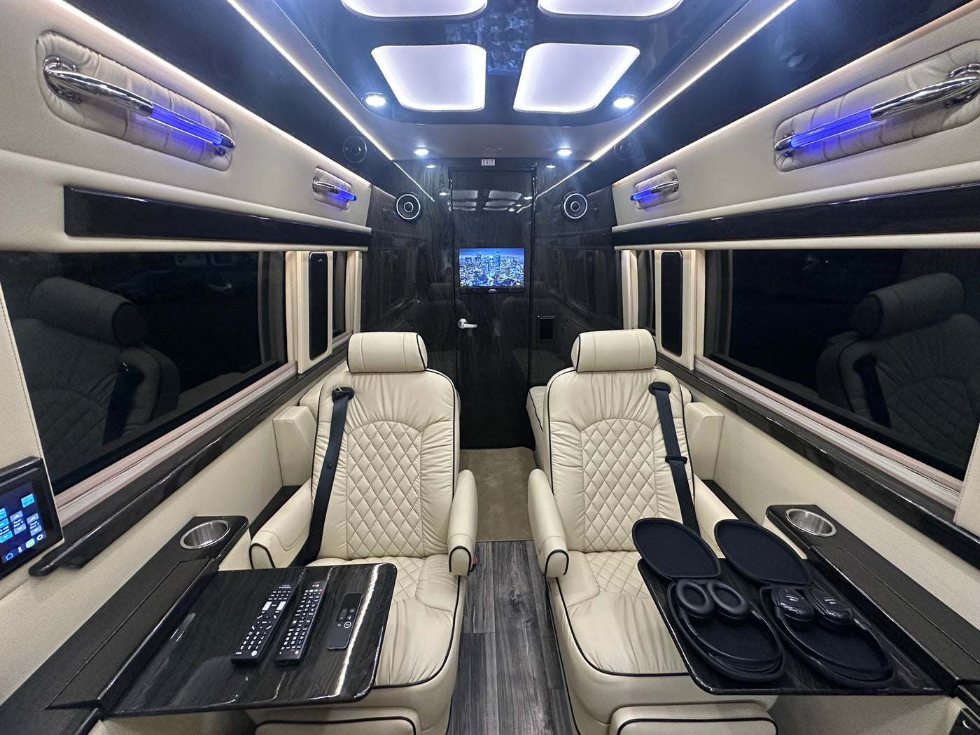 Mercedes Benz Day Cruiser — photo 12