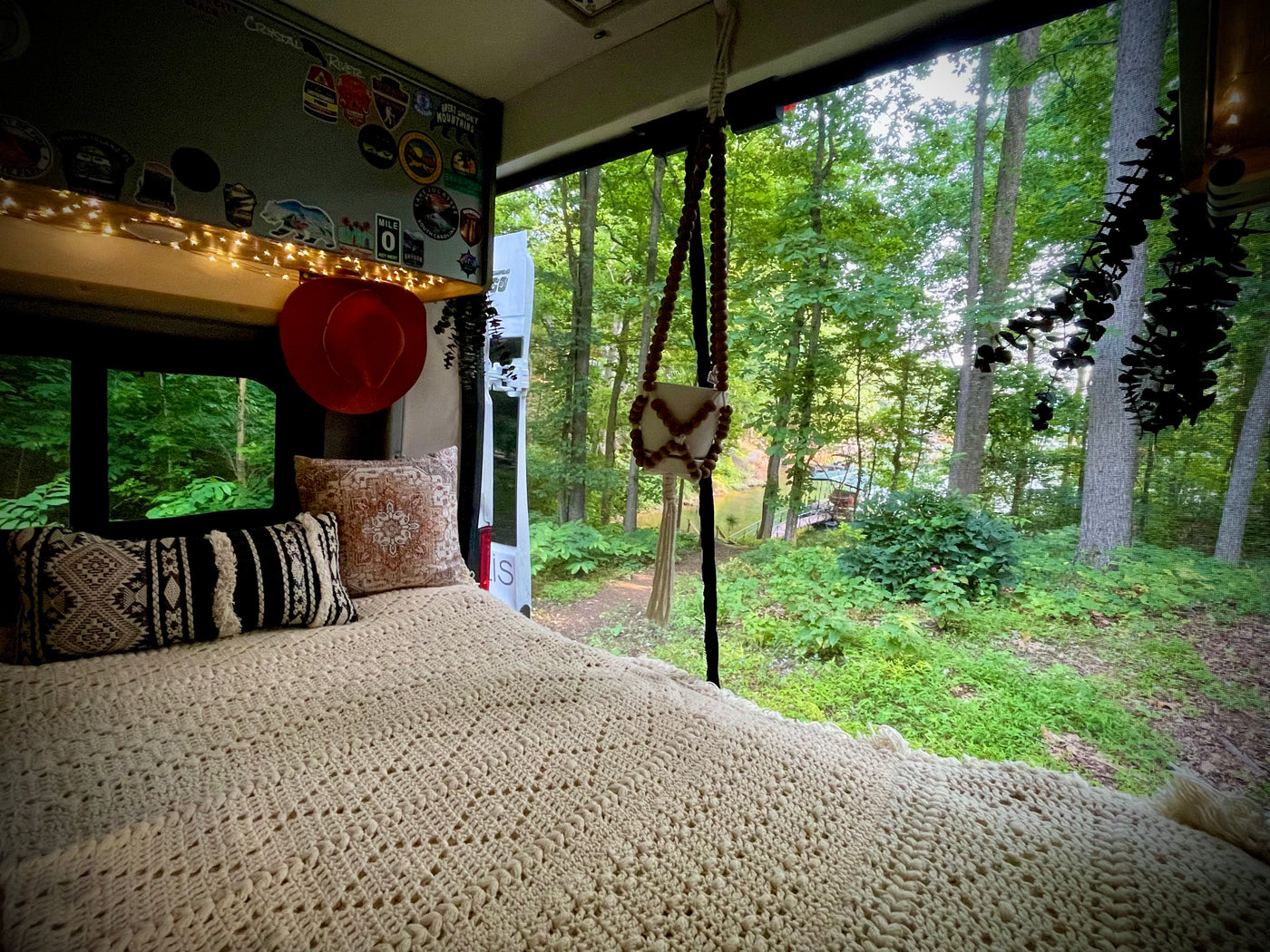 Adventure Van w/ Shower, Kitchen & Solar | Explore Mountains, Lakes & Beach — photo 9
