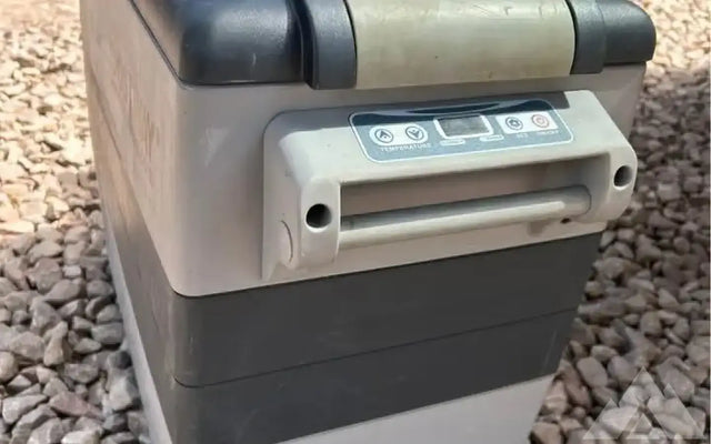 Costway Mini fridge and Freezer 44 quart — photo 2