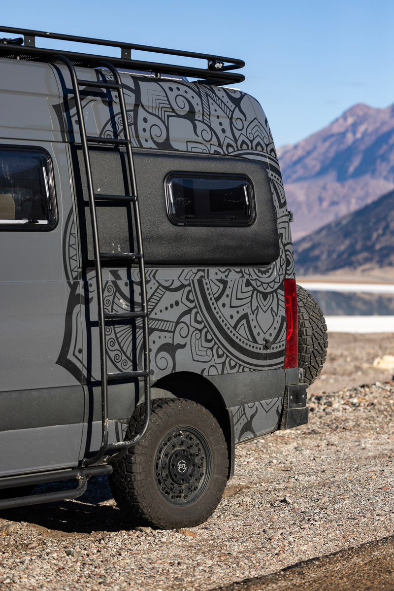Vandala , Sprinter Van 144 Experience — photo 2