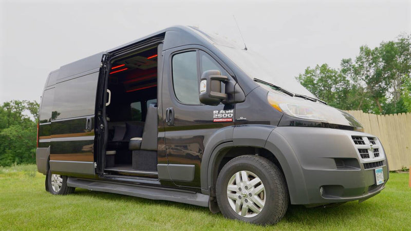 Luxury Transport Van — photo 2