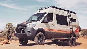  is an ideal RV rental for outdoor excursions.|This RV rental — photo 3