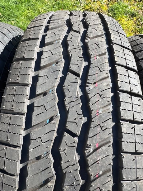Falken WildPeak A/T3W A Tires 265/70r18 265/70/18 or 265-70-18 takeoffs in Portland, OR (photo 4)