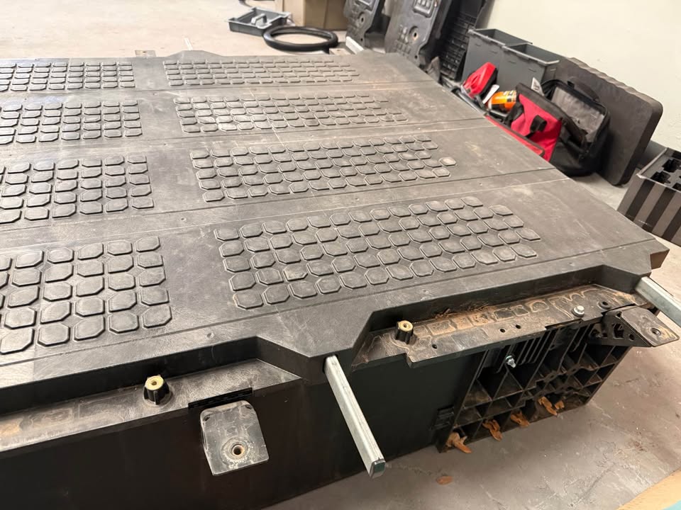 DECKED Truck Bed Storage System 5 feet was in a 2022 nissan frontier in Albuquerque, NM (photo 2) — photo 2