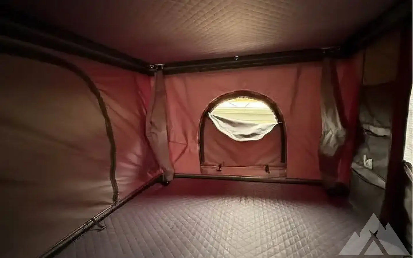 CVT Mt st Helen’s hard shell rooftop tent — used rooftop tents for sale (photo 3) — photo 3