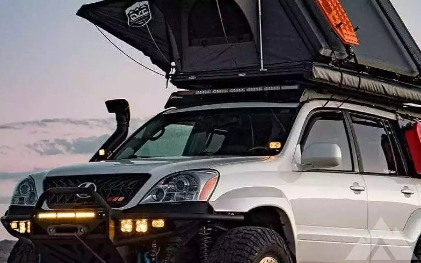 Cvt MT. Triumph Roof Top Tent Grey — used rooftop tents for sale (photo 4)