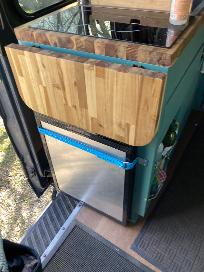 Shu 2 Mercedes Sprinter Camper Van — photo 14
