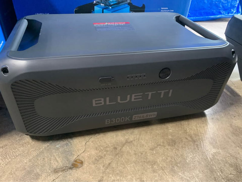 Like New Bluetti AC500 Portable Power Station with B300K Expansion Battery (open box) in Junction City, OR (photo 6) — photo 6