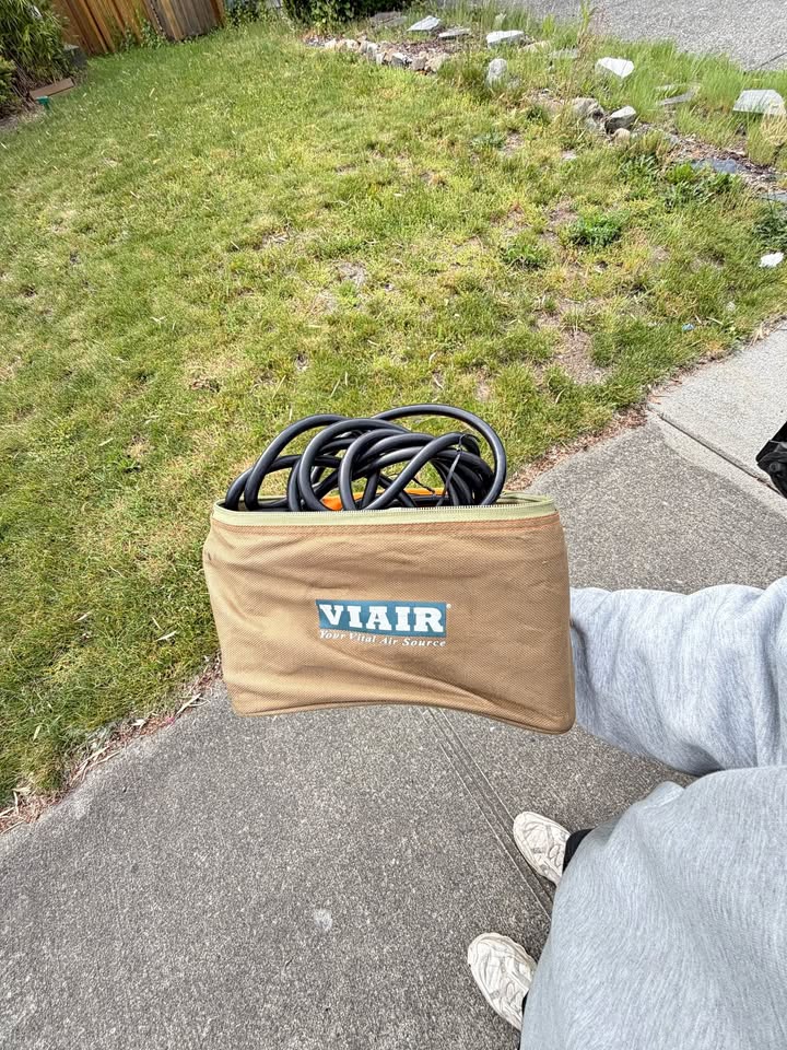 VIAIR 88p portable air compressor in Seattle, WA (photo 1)
