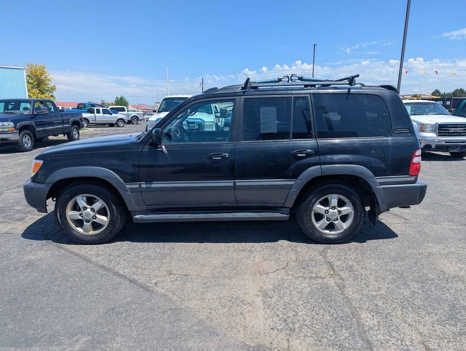 2004 Toyota Landcruiser · Sport Utility 4D in Caldwell, ID (photo 2) — photo 2