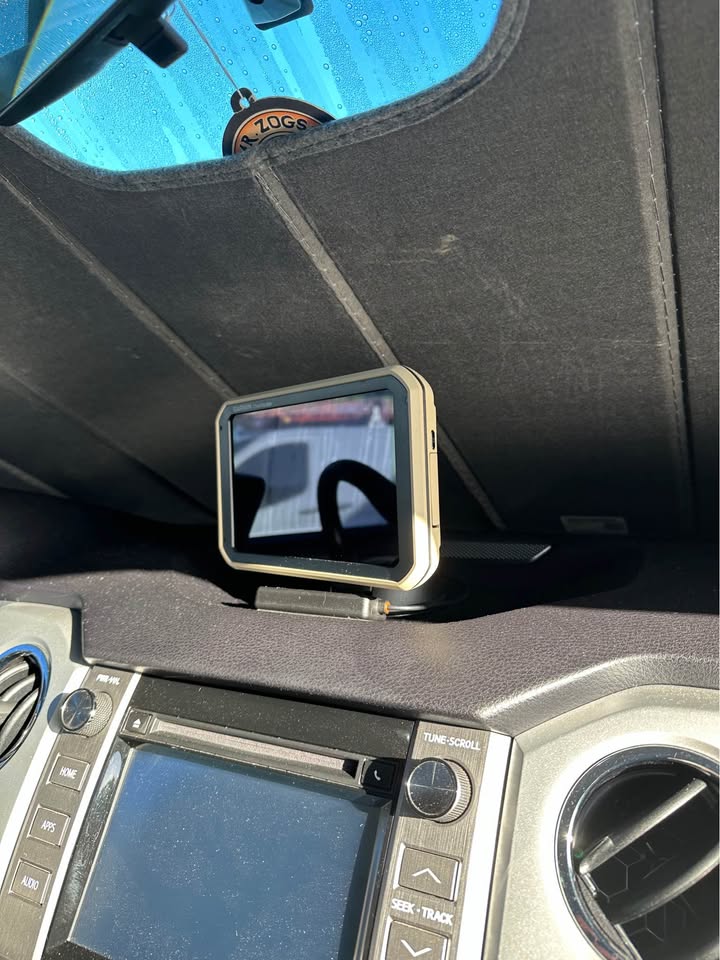 2016 Toyota Tundra · SR5 4x4 in Santa Cruz, CA (photo 10) — photo 10