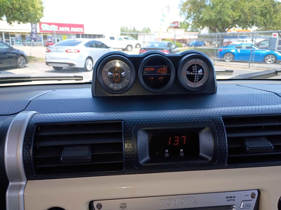 2008 Toyota FJ Cruiser · Sport utility vehicle in Garden City, ID (photo 10) — photo 10