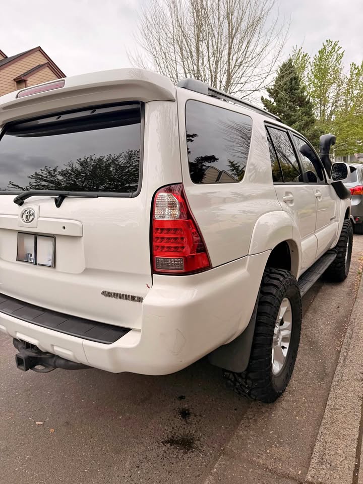 2006 Toyota 4Runner · Limited Sport in Portland, OR (photo 1) — photo 1