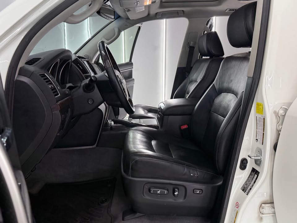 2013 Toyota Landcruiser · Sport Utility 4D in Portland, OR (photo 9) — photo 9