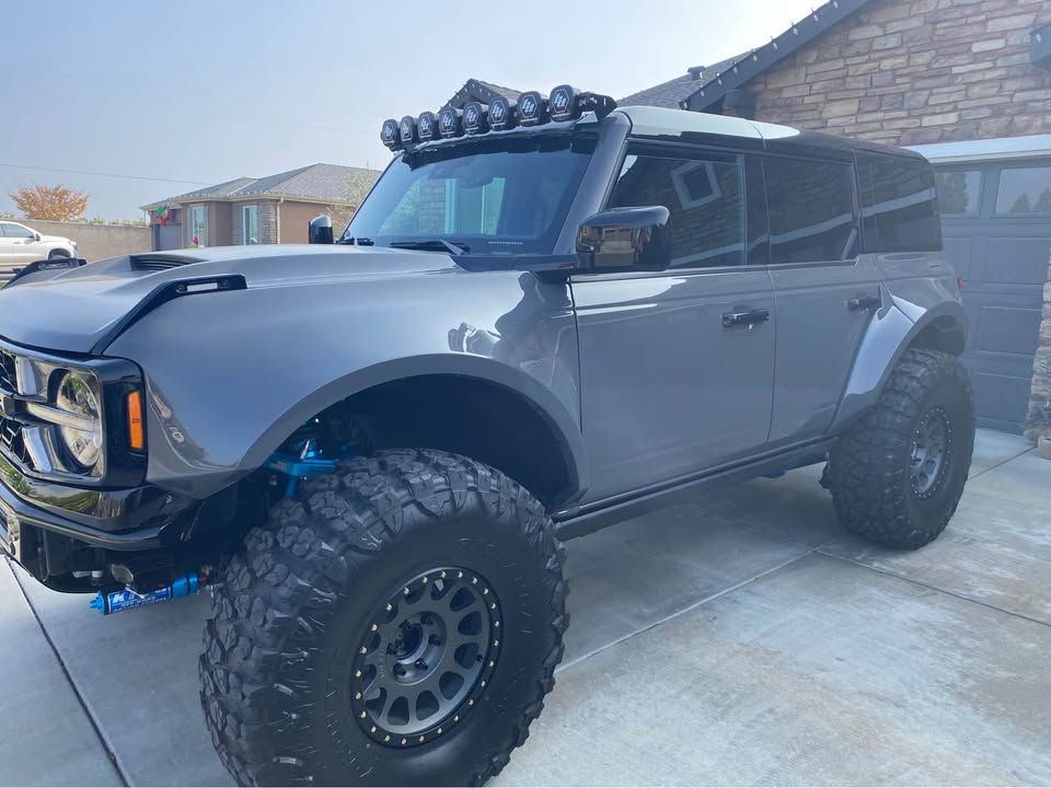 2021 Ford Bronco · Black Diamond Sport Utility 4D in Kingsburg, CA (photo 4) — photo 4