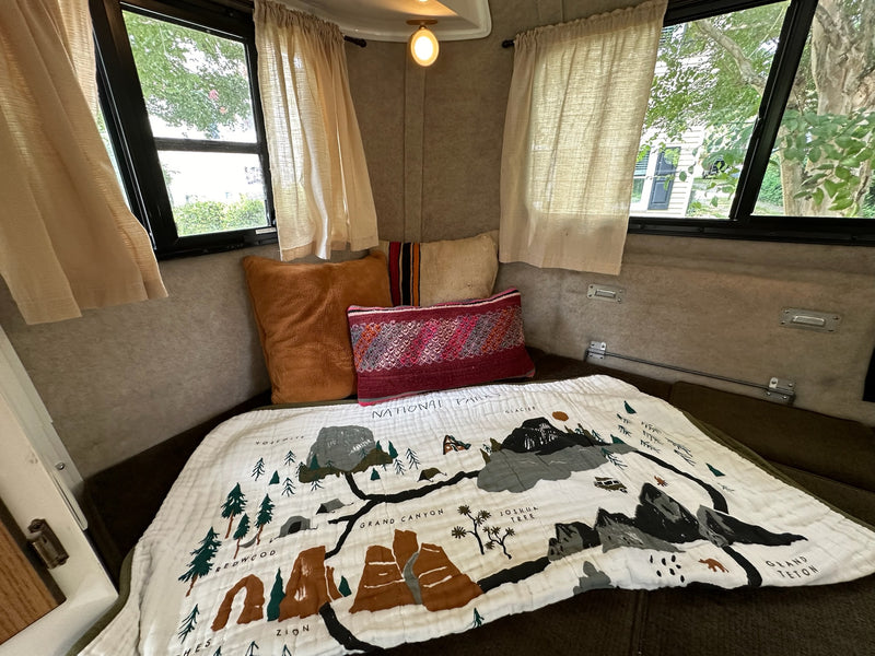 Scamp 13' Travel Trailer (2011) — photo 6