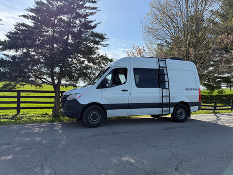 Albatross Advantage overland rental