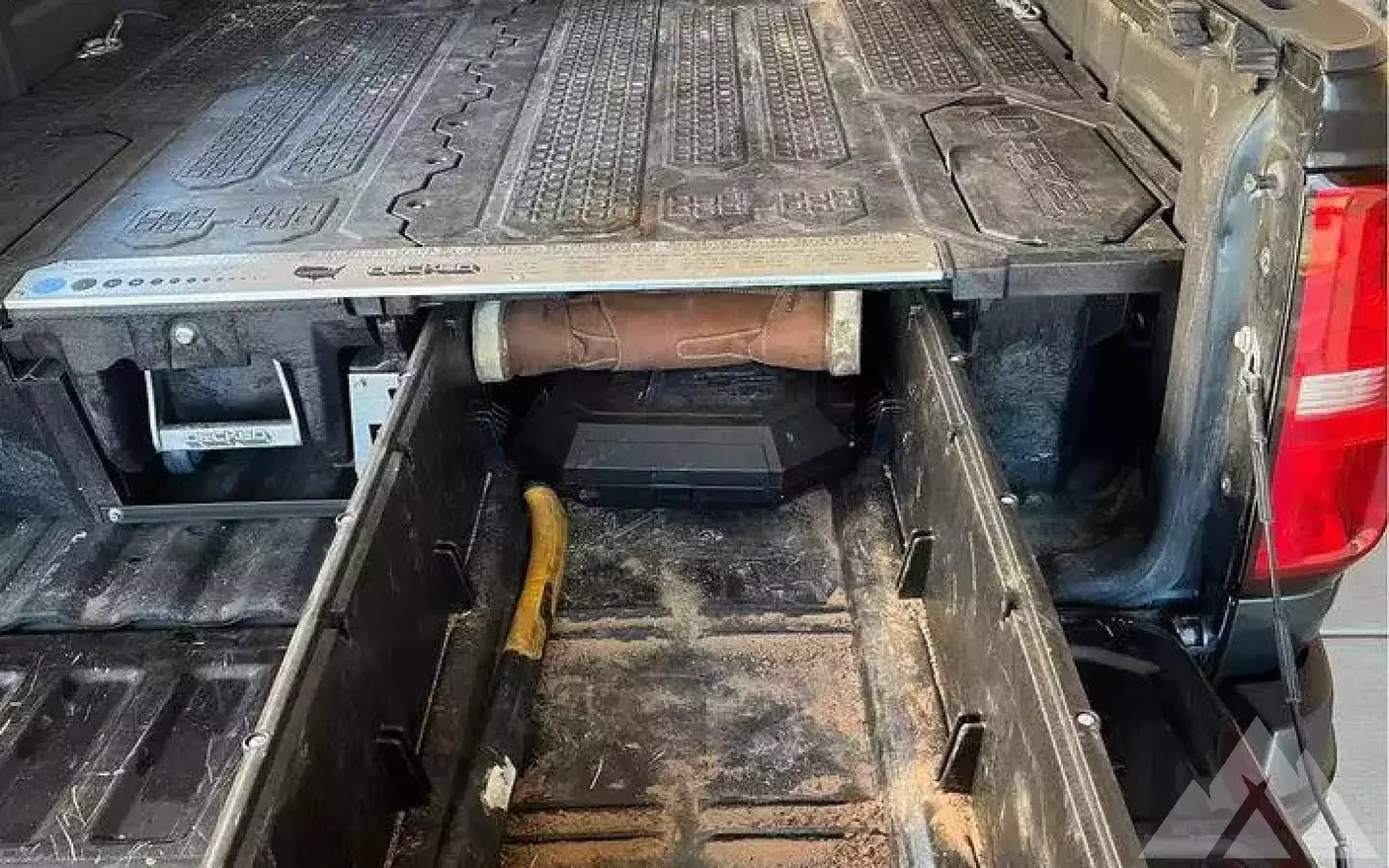 DECKED Drawer System - Chevy Colorado — used drawer systems for sale (photo 4)