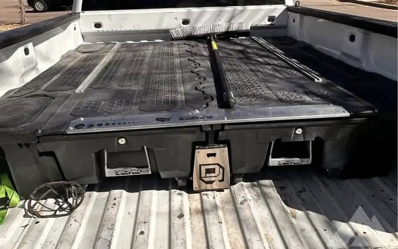 Decked tool storage — used drawer systems for sale (photo 2) — photo 2