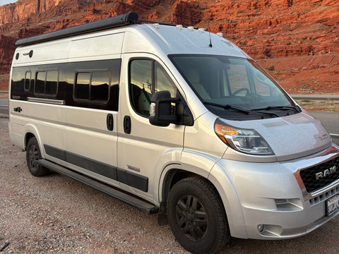 "Demi Travato" 2021 Fully Equipped Campervan overland rental