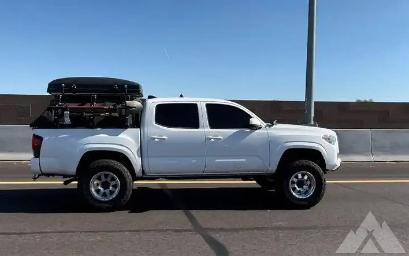 Desert Warrior Version 2 RTT — used rooftop tents for sale (photo 6)
