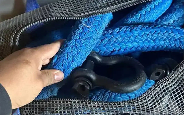 DitchPig Heavy duty recovery kinetic rope 1 1/2 — photo 2