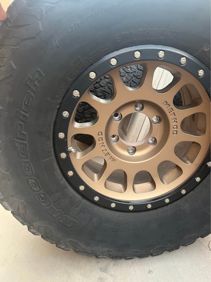 Method Wheels with BFGoodrich All-Terrain T/A KO2 Tires in Tolleson, AZ (photo 3) — photo 3