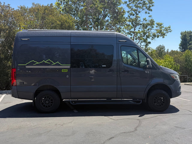 2022 Pleasure-way Rekon 4x4 Adventure Van — photo 2