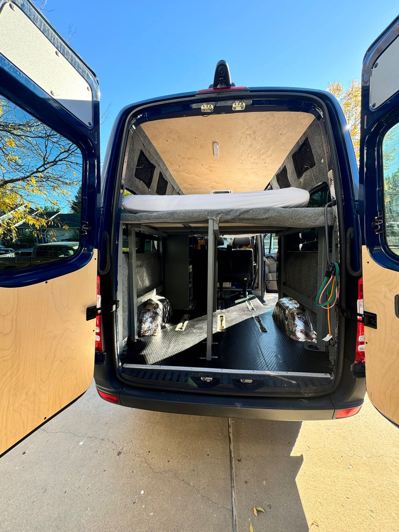  driver's area — photo 8
