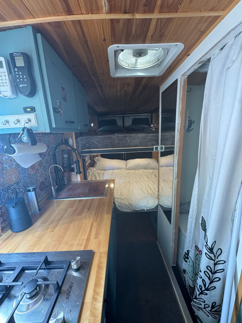Ikaro Sprinter Van | Custom Built Off-Grid Ready! — photo 9
