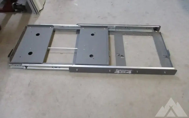 DOBINSONS 4X4 FRIDGE SLIDE — photo 2