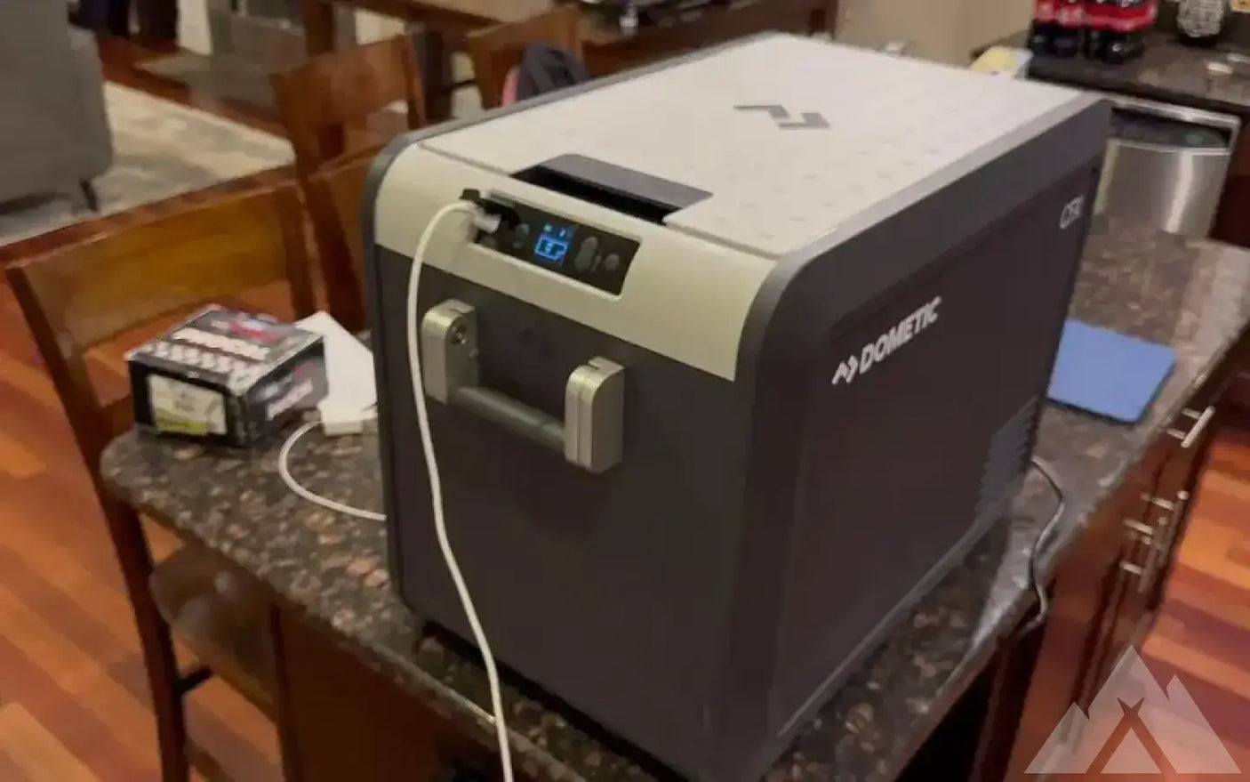 Dometic CFX 45 portable fridge — used coolers & fridges for sale (photo 4)