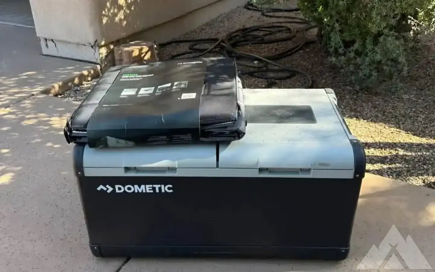 Dometic CFX 95DZW Portable Fridge/Freezer 85L — used coolers & fridges for sale — photo 1