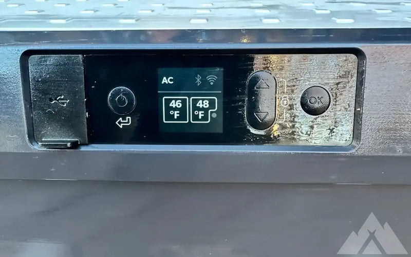 Dometic CFX3 75 Powered Cooler Dual Zone + Slide — used coolers & fridges for sale (photo 4) — photo 4
