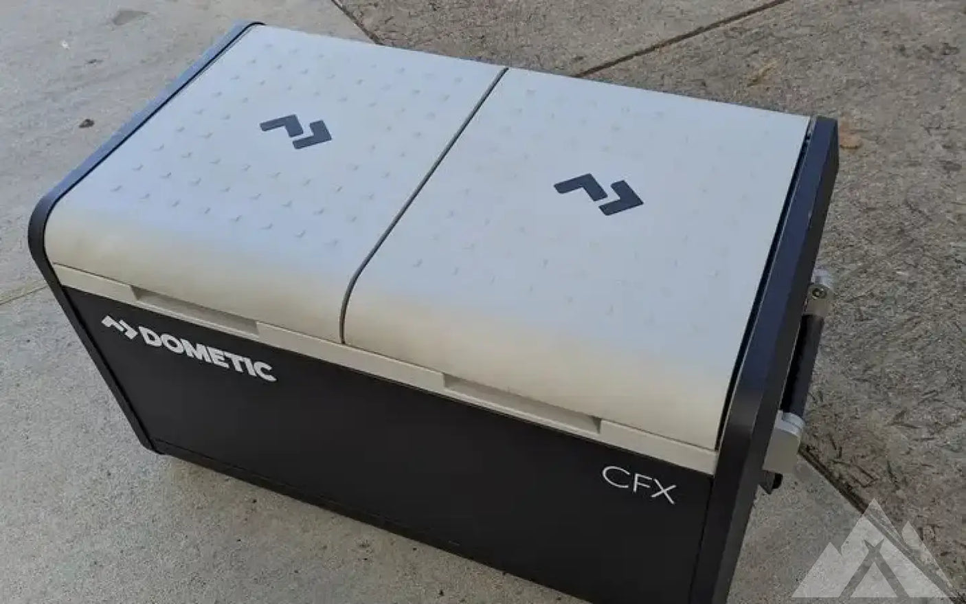 Dometic CFX3 75DZ fridge freezer — used coolers & fridges for sale