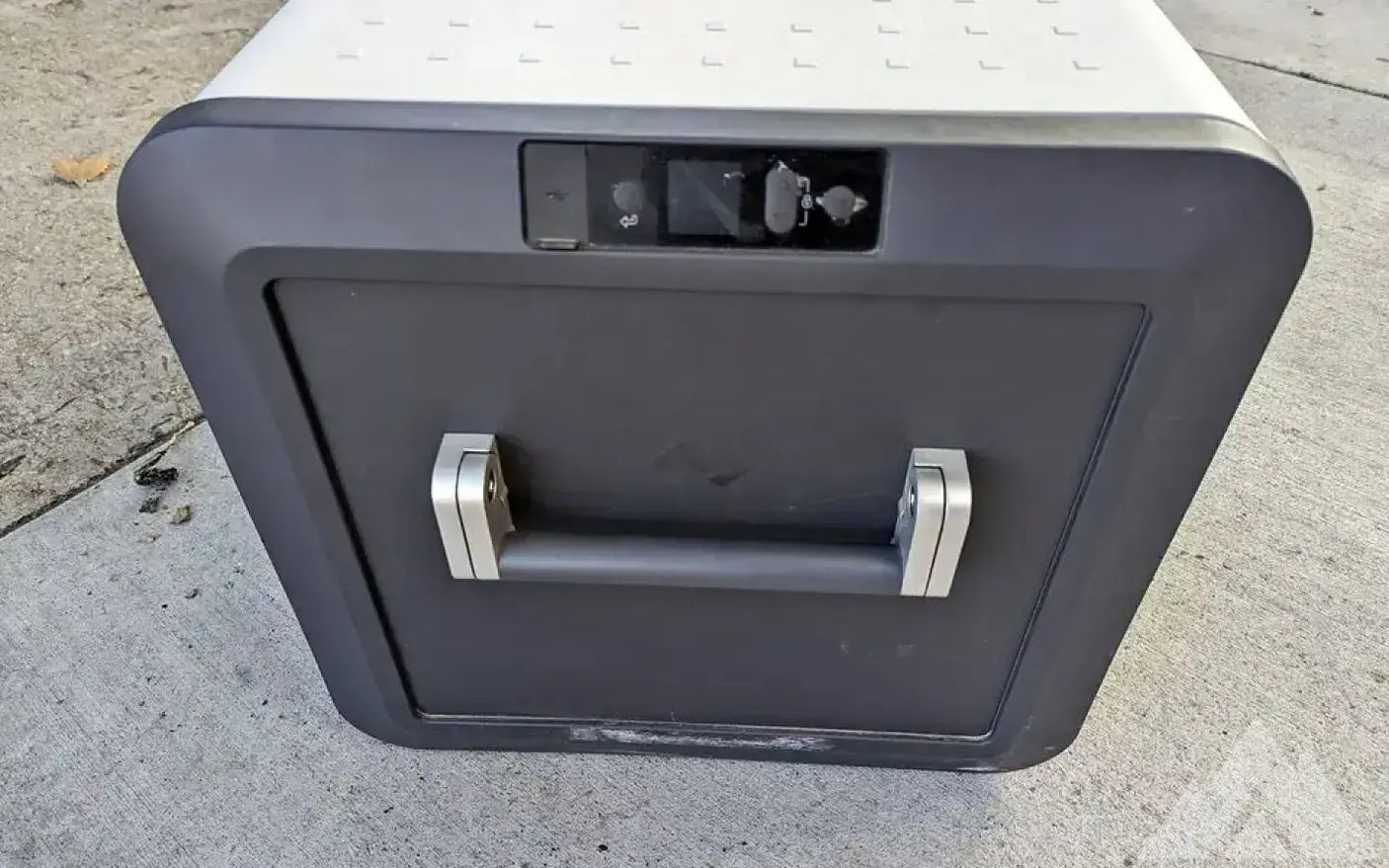Dometic CFX3 75DZ fridge freezer — used coolers & fridges for sale (photo 3)